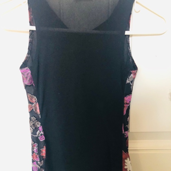 Sleeveless Ladies Burnt Designer Top Med - Picture 2 of 7